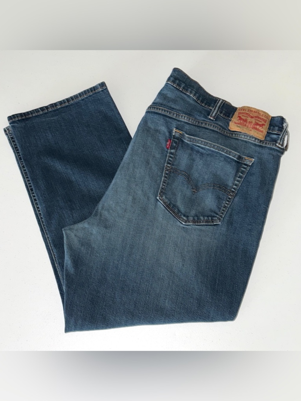 Men’s Levi’s Medium Wash 541 Athletic Jeans Size 48x29